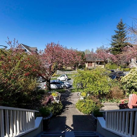 The Ivy On Parker Guest House Vancouver Bagian luar foto