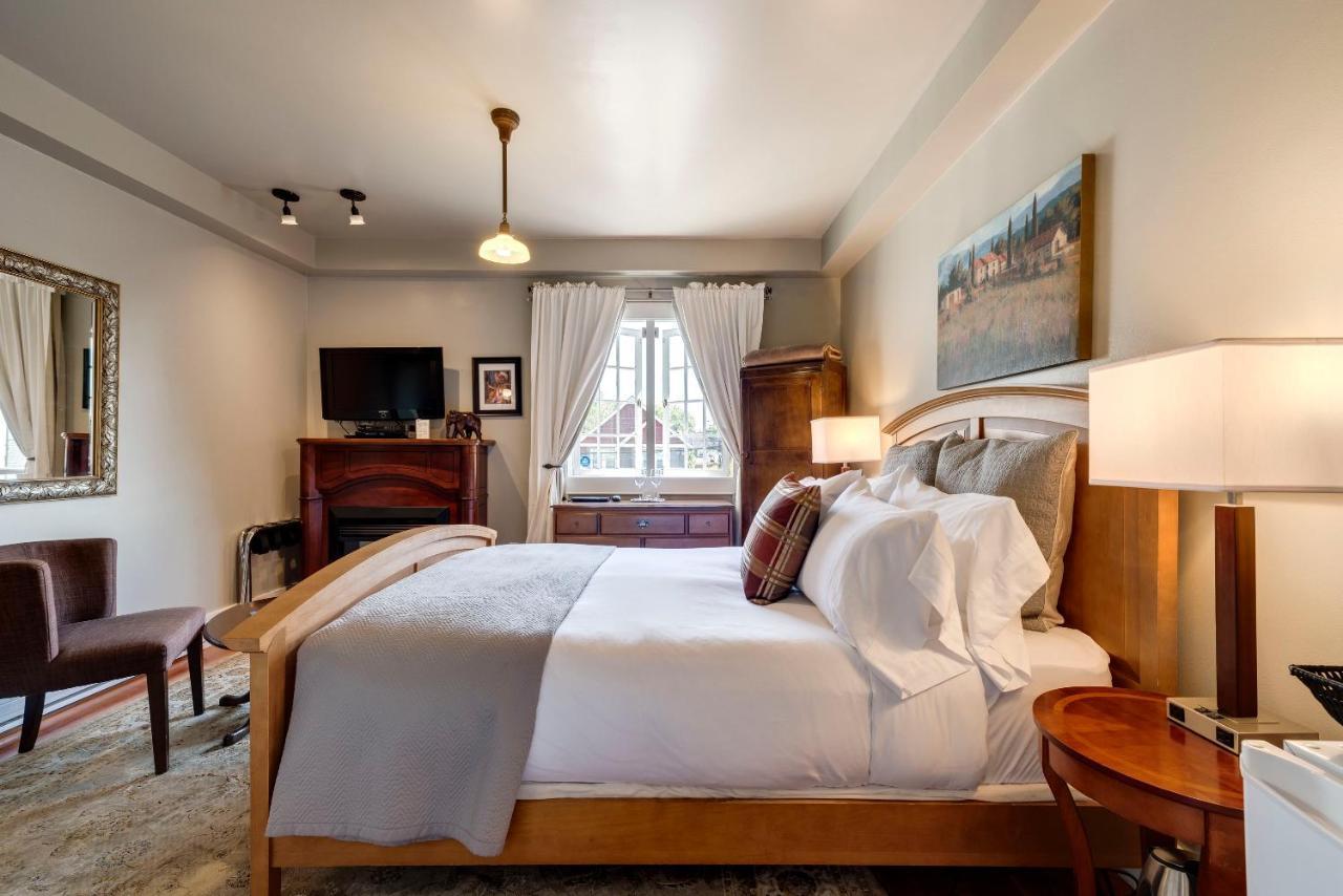 The Ivy On Parker Guest House Vancouver Bagian luar foto