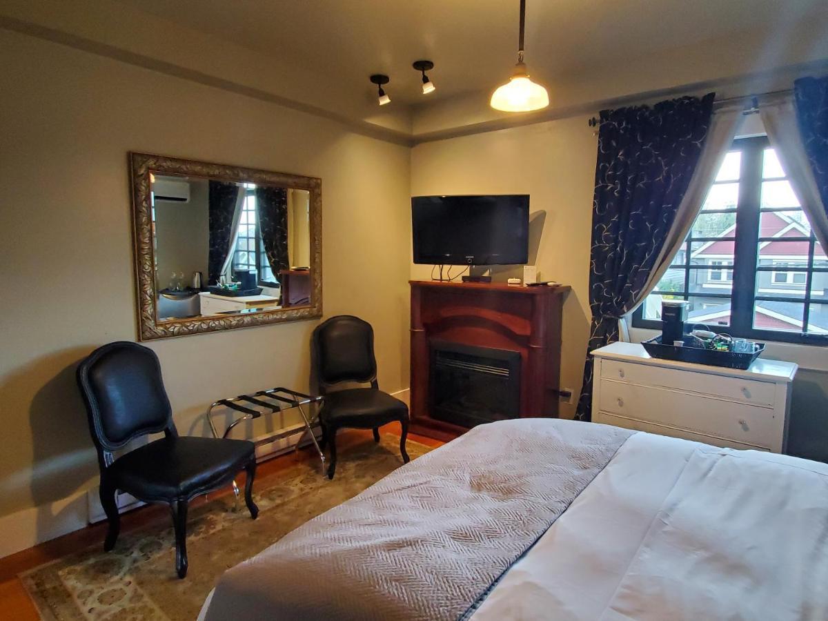 The Ivy On Parker Guest House Vancouver Bagian luar foto