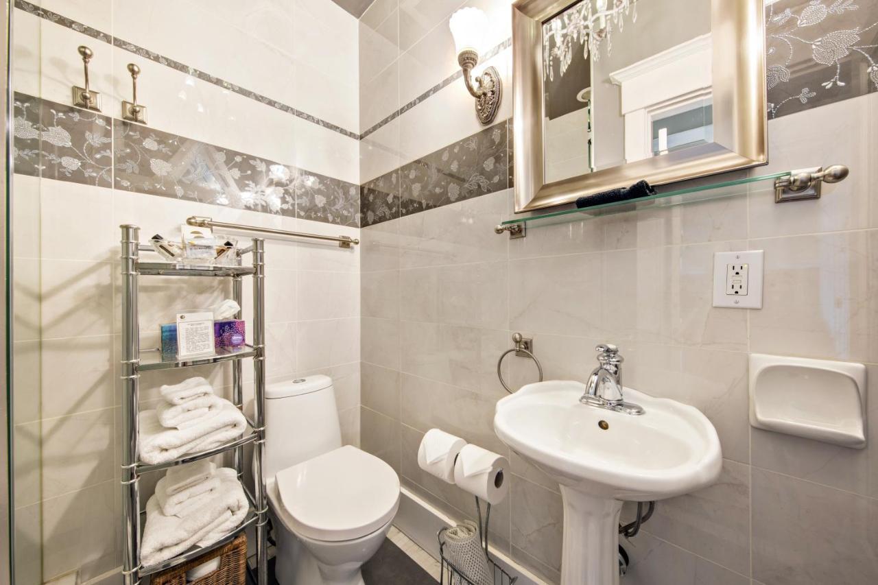 The Ivy On Parker Guest House Vancouver Bagian luar foto