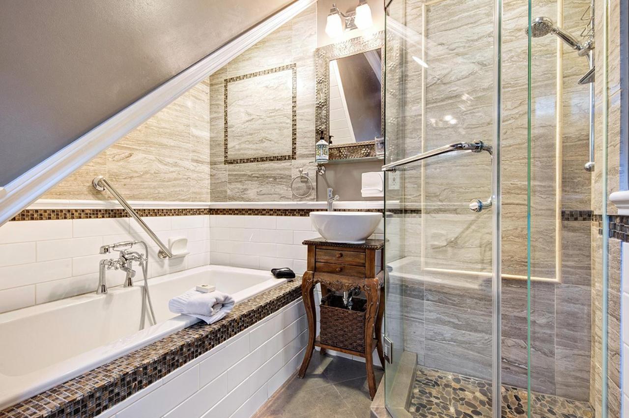 The Ivy On Parker Guest House Vancouver Bagian luar foto