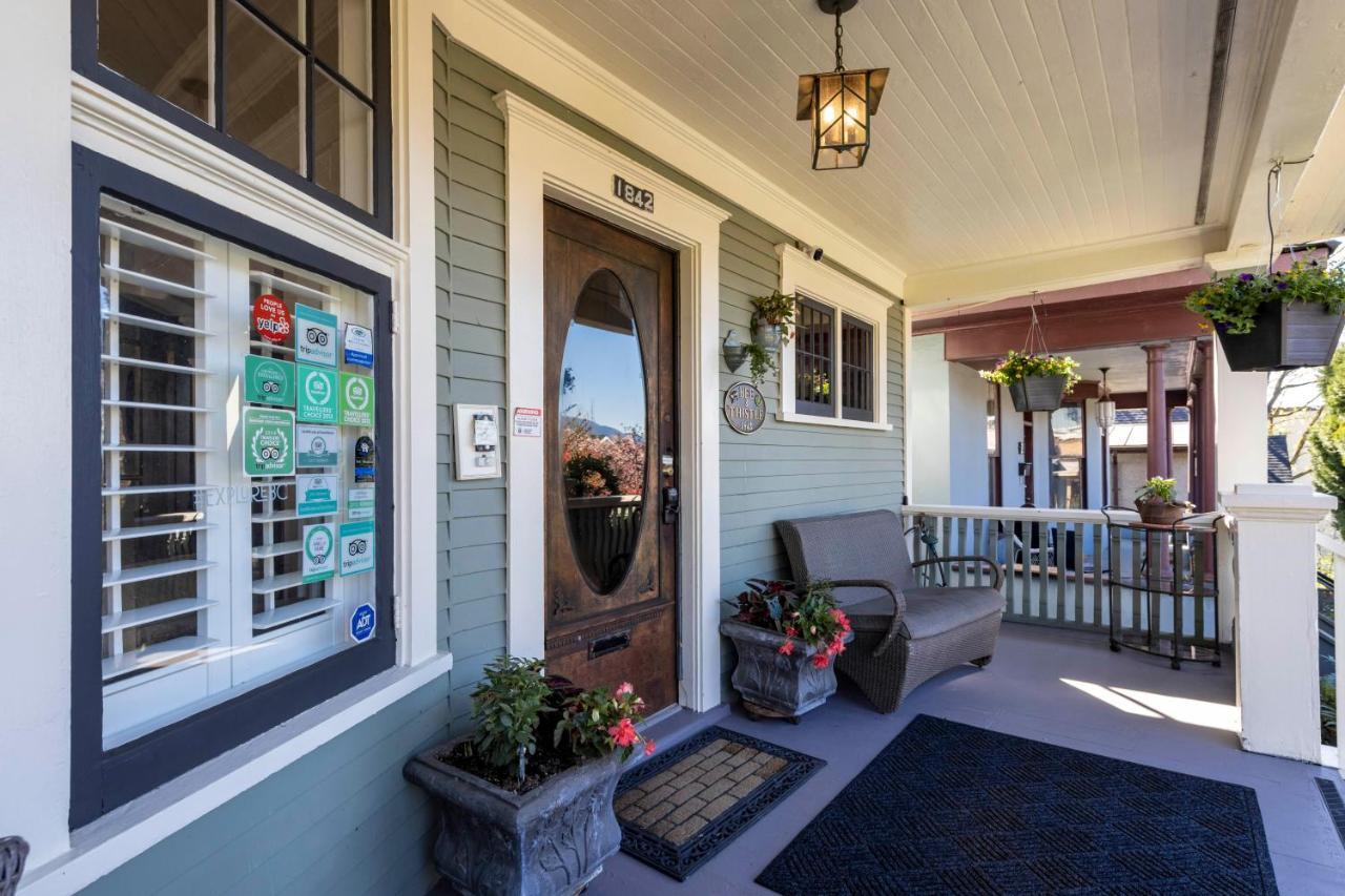 The Ivy On Parker Guest House Vancouver Bagian luar foto